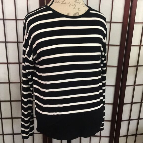 MICHAEL MICHAEL KORS SWEATER SIZE S - Picture 2 of 6